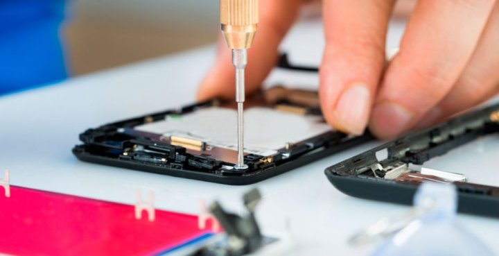 reparar teléfono móvil Manzanares el Real